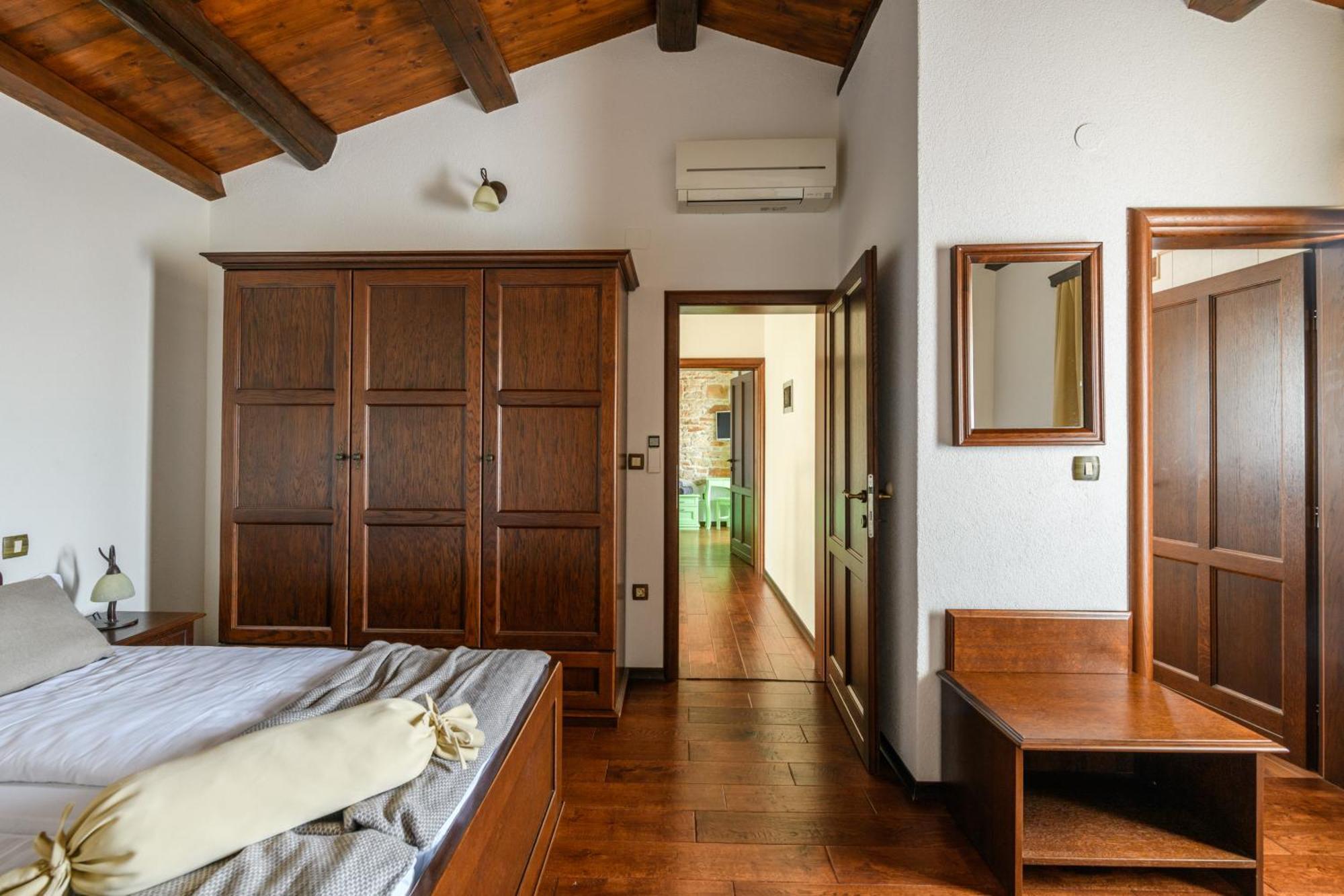 Villa Gina Valtura Bagian luar foto